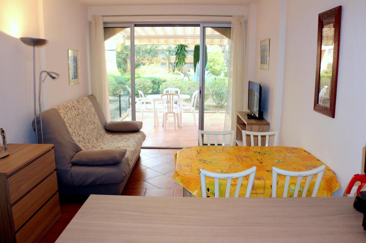 T2 Terrasse, Bormes Les Mimosas La Faviere, 5 Pers, 5 Mn A Pieds Des Plages Et Commerces Luaran gambar