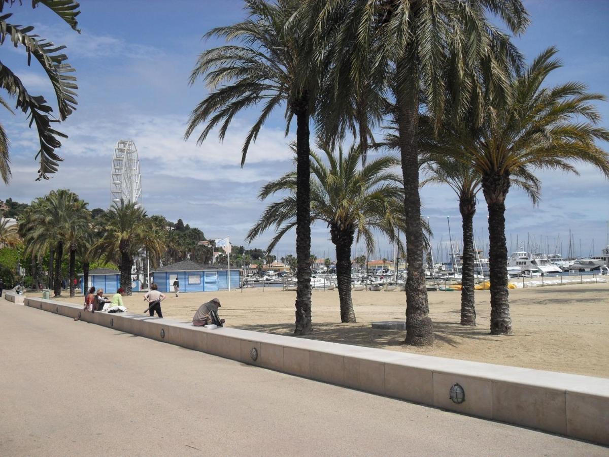 T2 Terrasse, Bormes Les Mimosas La Faviere, 5 Pers, 5 Mn A Pieds Des Plages Et Commerces Luaran gambar